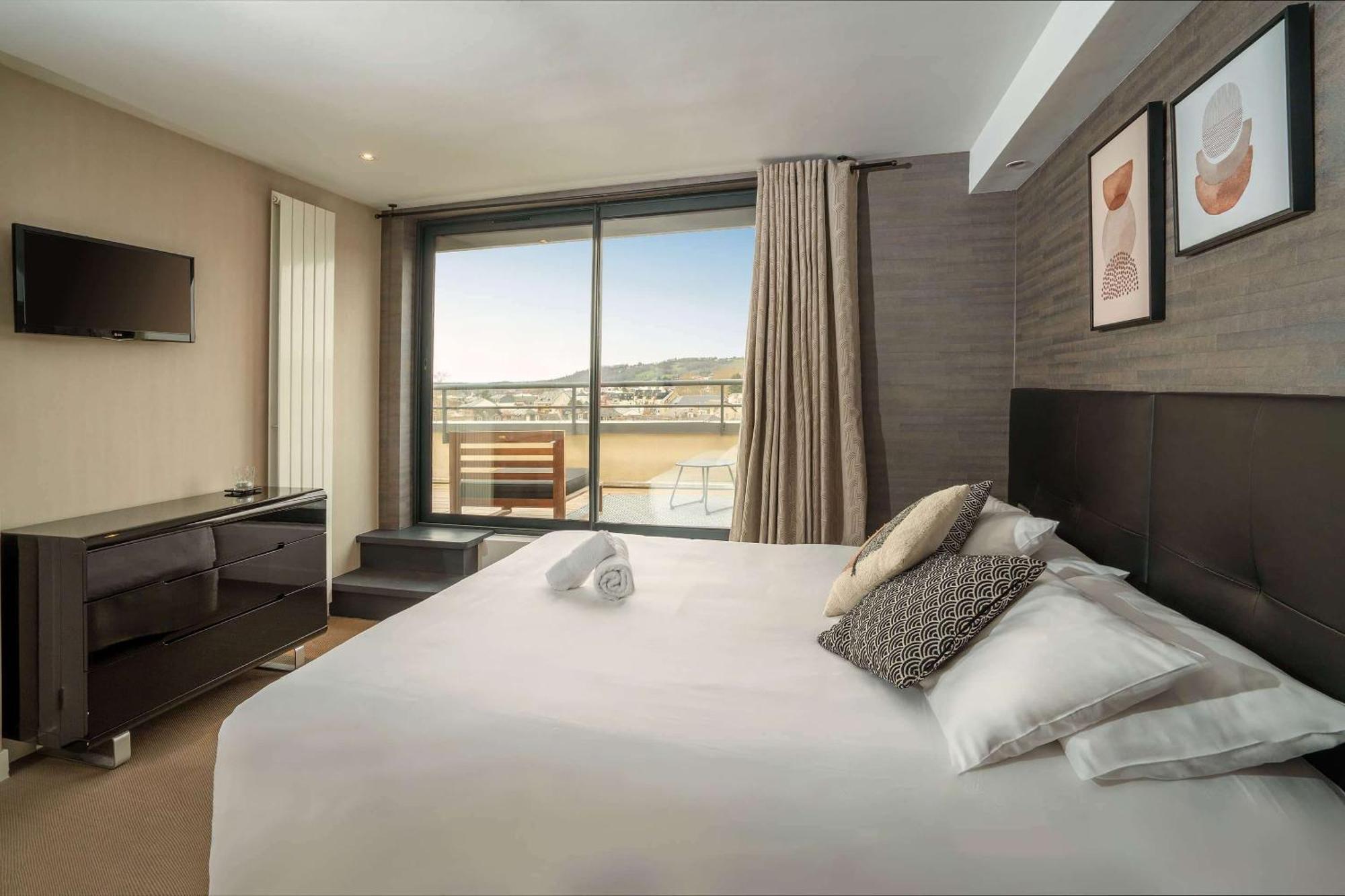 Best Western Hotel Le Quercy 布里夫拉盖亚尔德 外观 照片