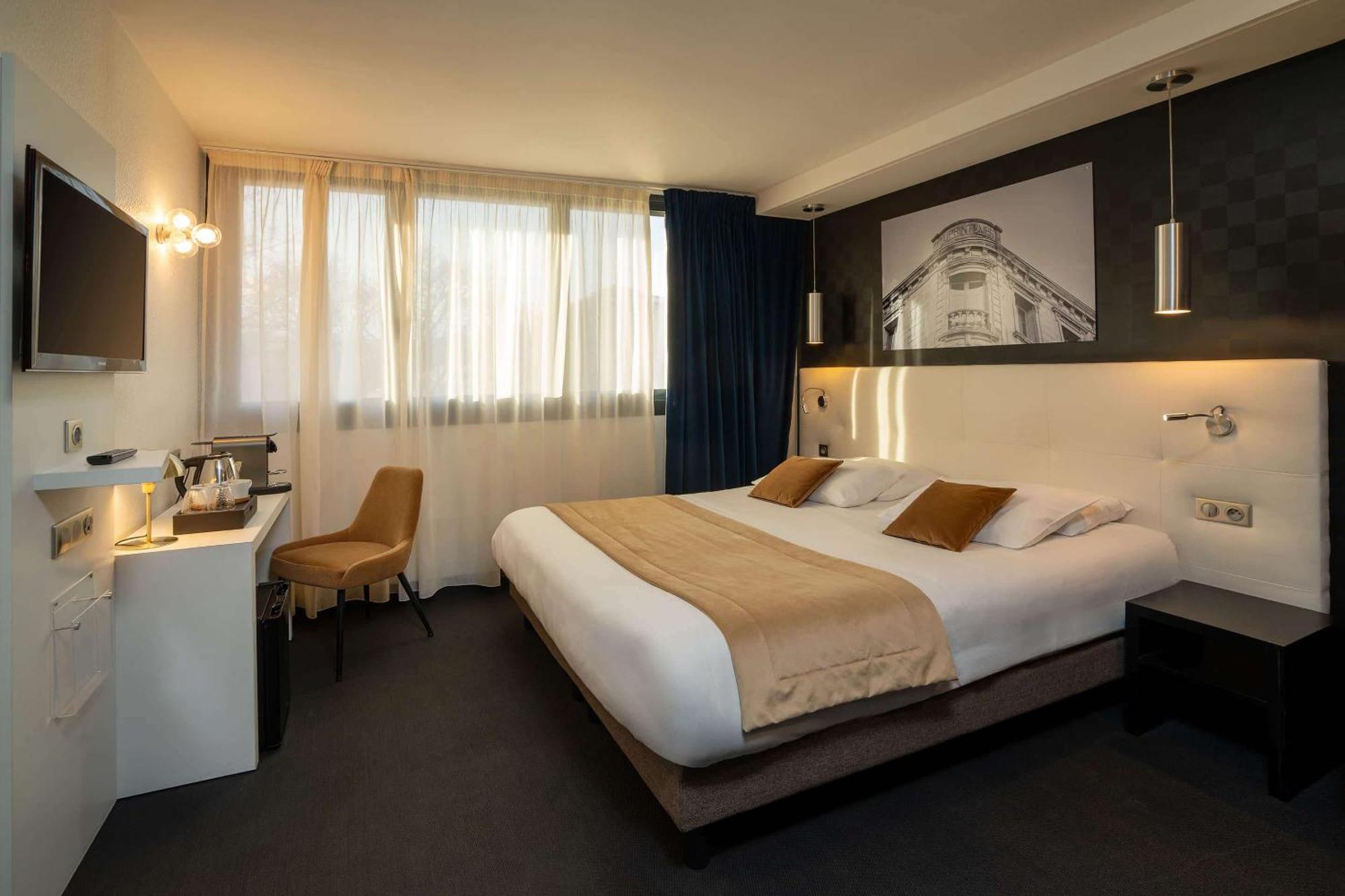 Best Western Hotel Le Quercy 布里夫拉盖亚尔德 外观 照片