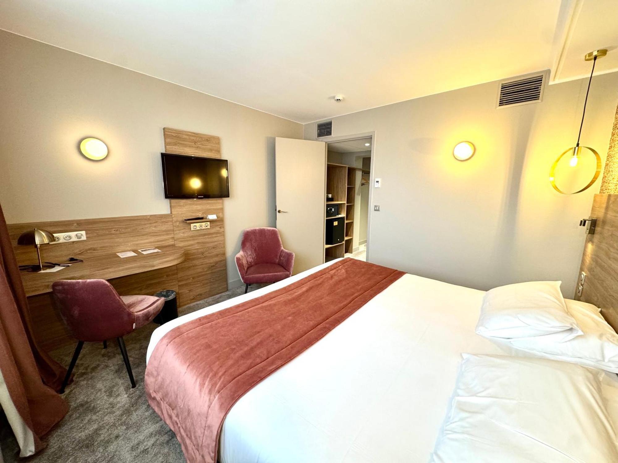 Best Western Hotel Le Quercy 布里夫拉盖亚尔德 外观 照片